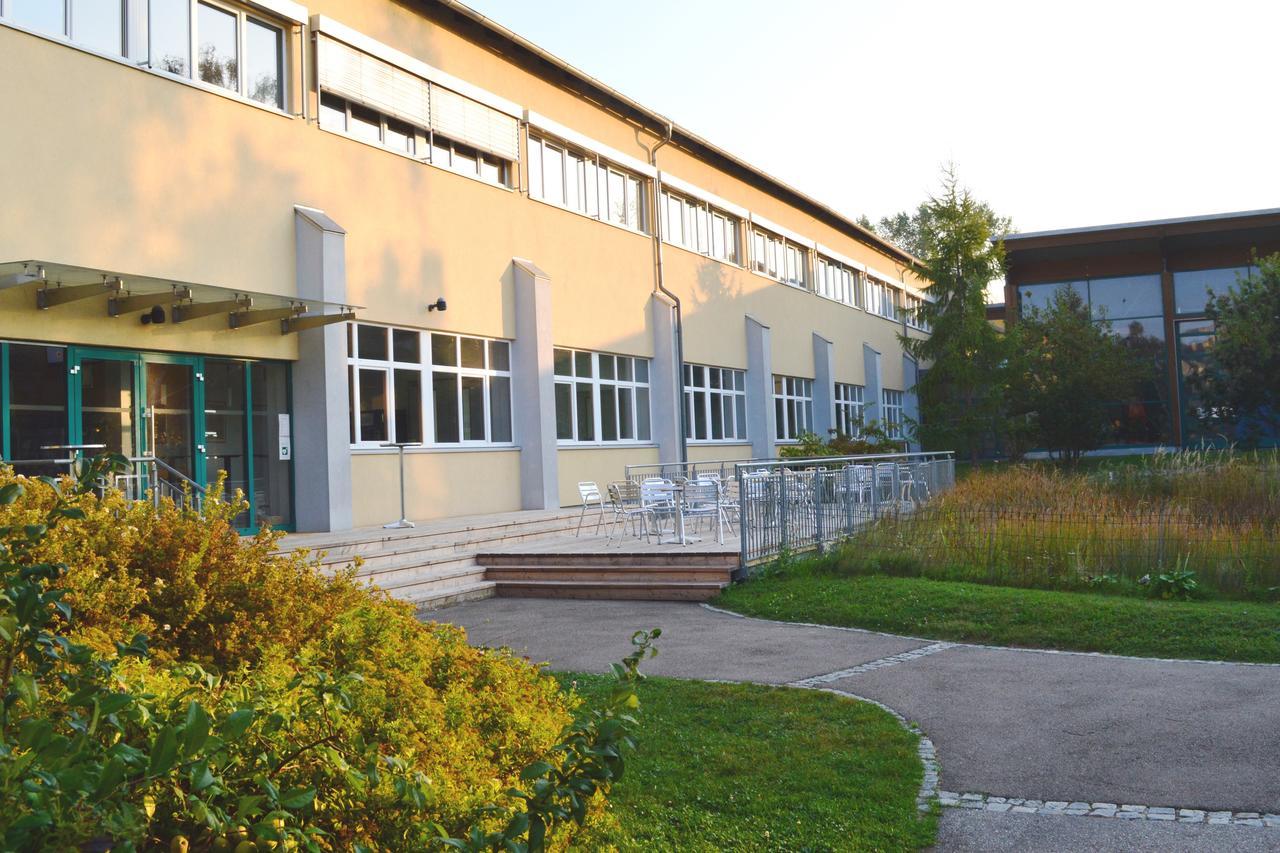 Gaestehaus Der Lk-Technik Mold Εξωτερικό φωτογραφία